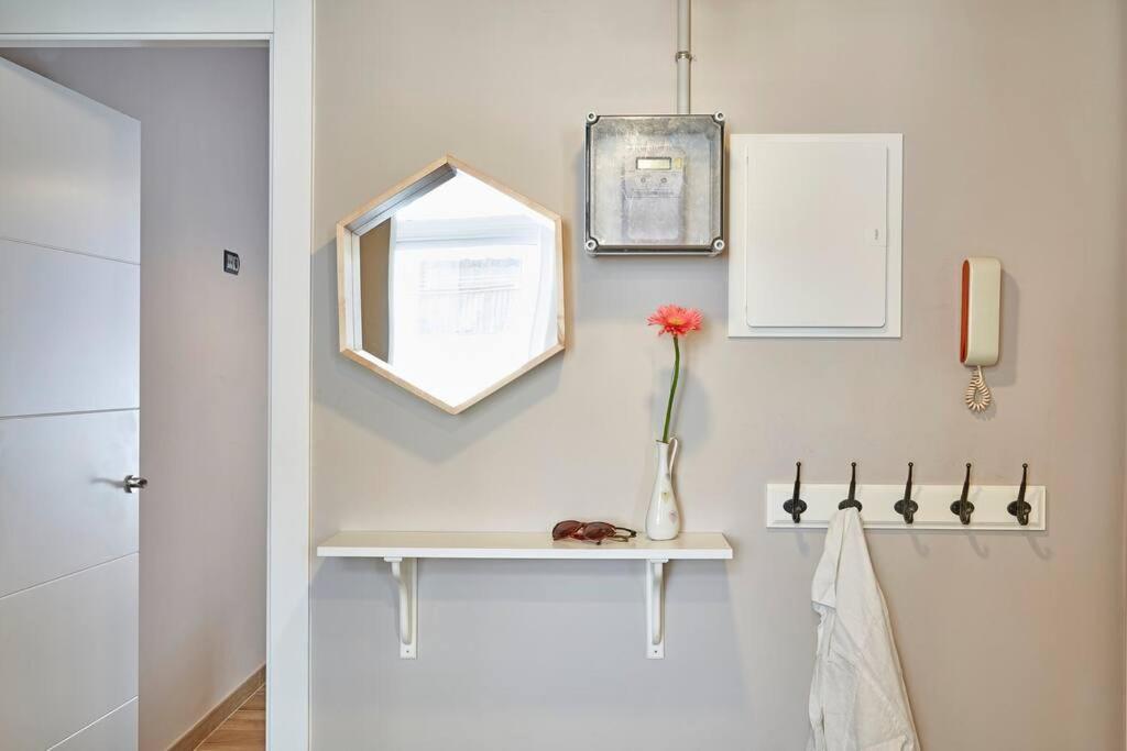 Bebarceloner Sants Apartments - 2 Bedrooms Экстерьер фото